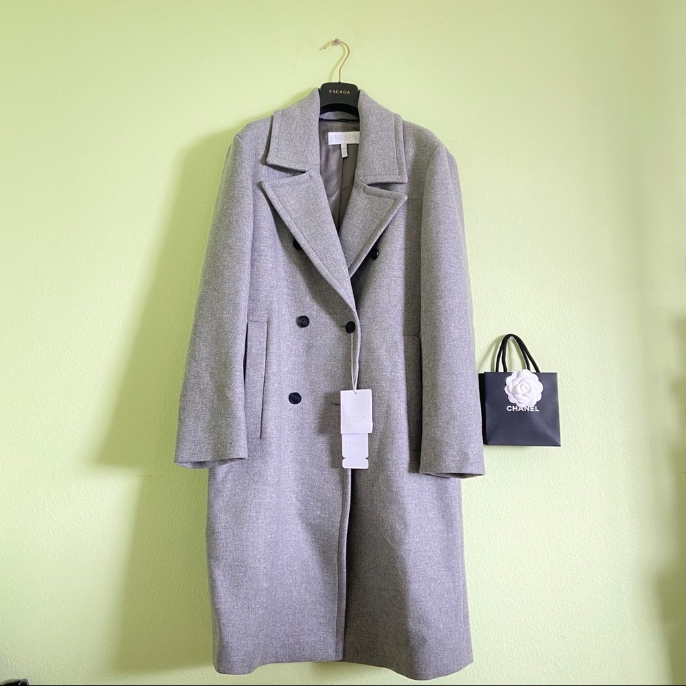 ✨ Escada ✨ Grey Coat